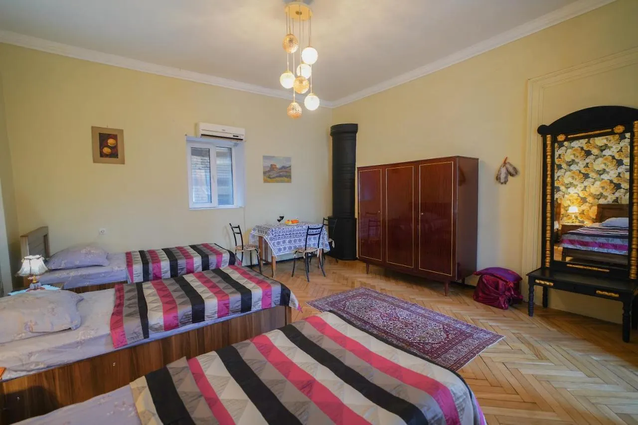 Gæstehus Leon Rooms Tbilisi
