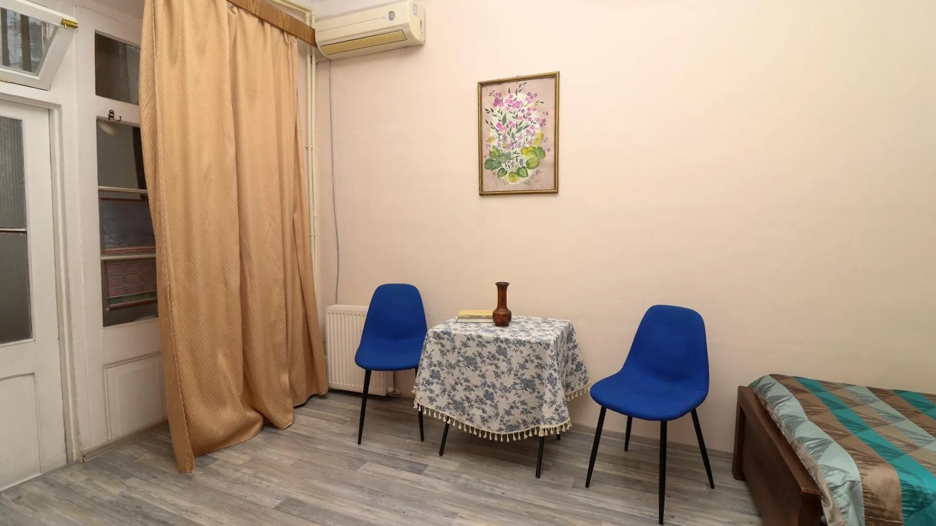 Gæstehus Leon Rooms Tbilisi
