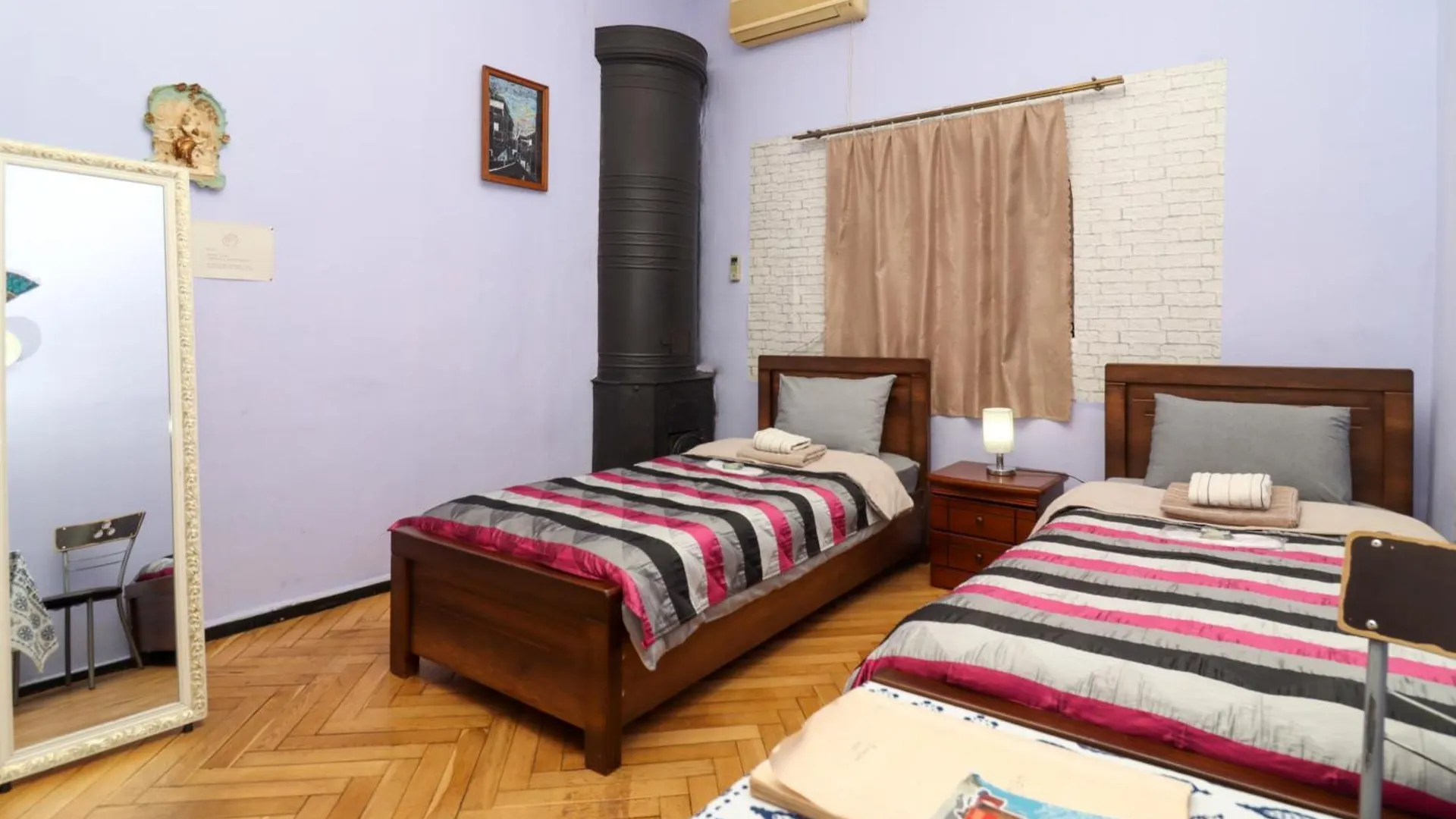 Leon Rooms Tbilisi Gæstehus