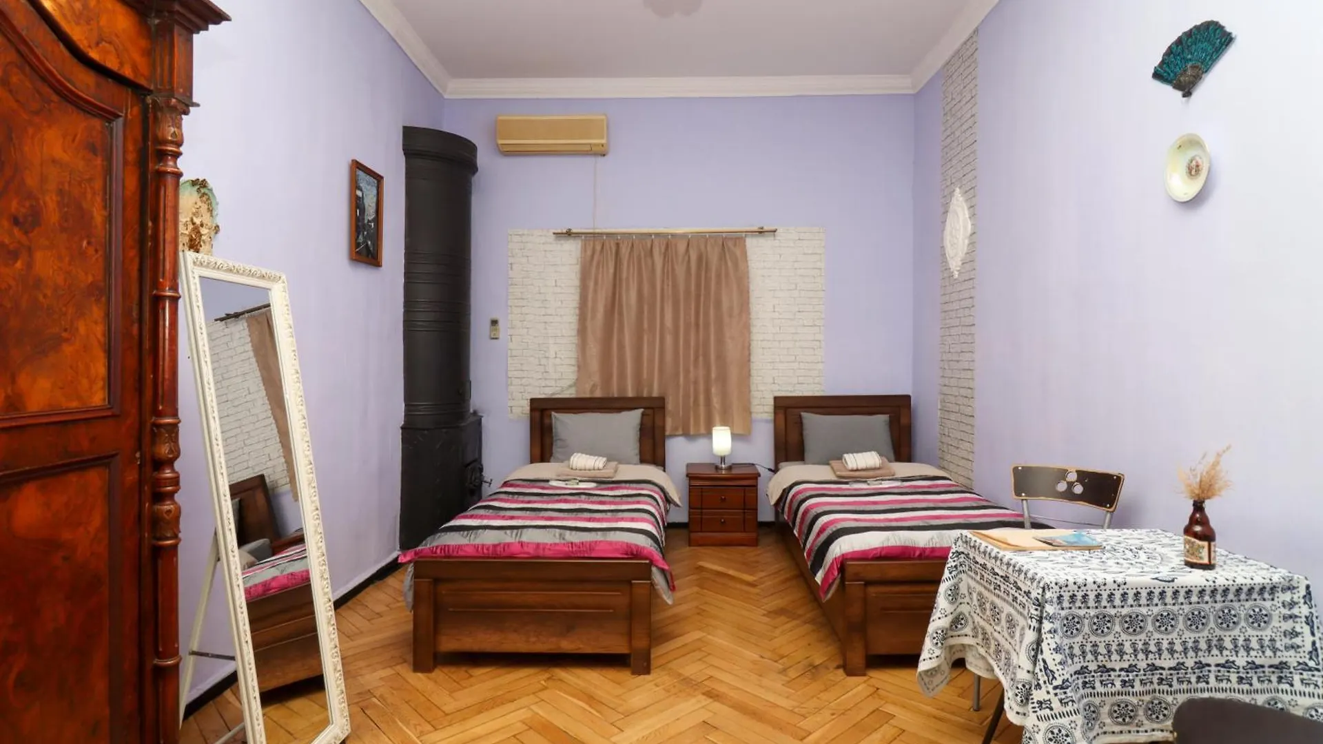 Leon Rooms Tbilisi