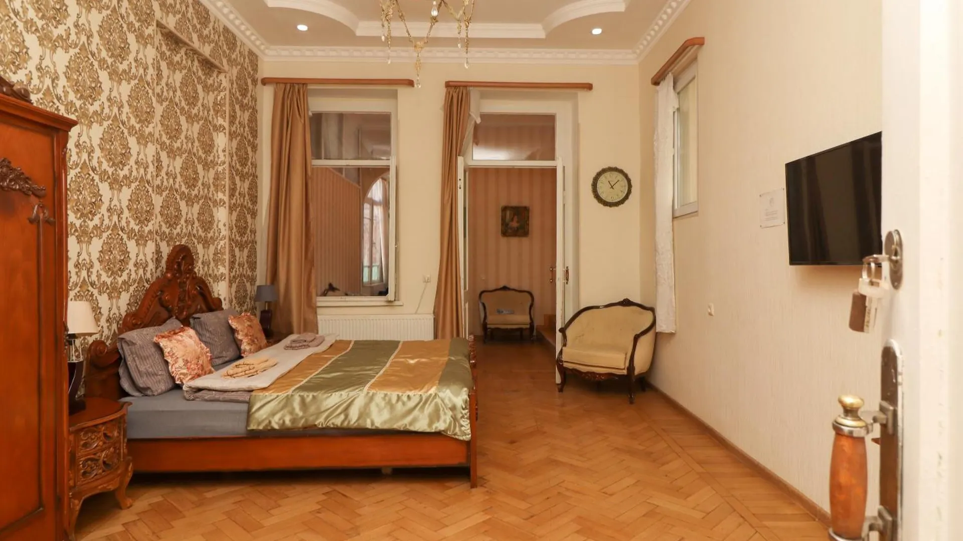 Leon Rooms Tbilisi 2*,